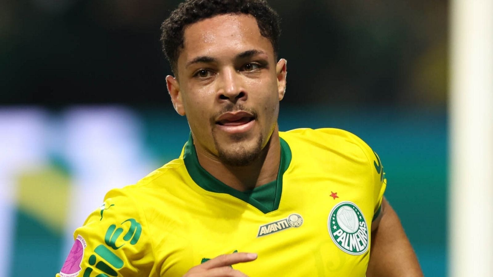 Vitor Roque cita peso dos vices no Palmeiras e mira Copa do Mundo