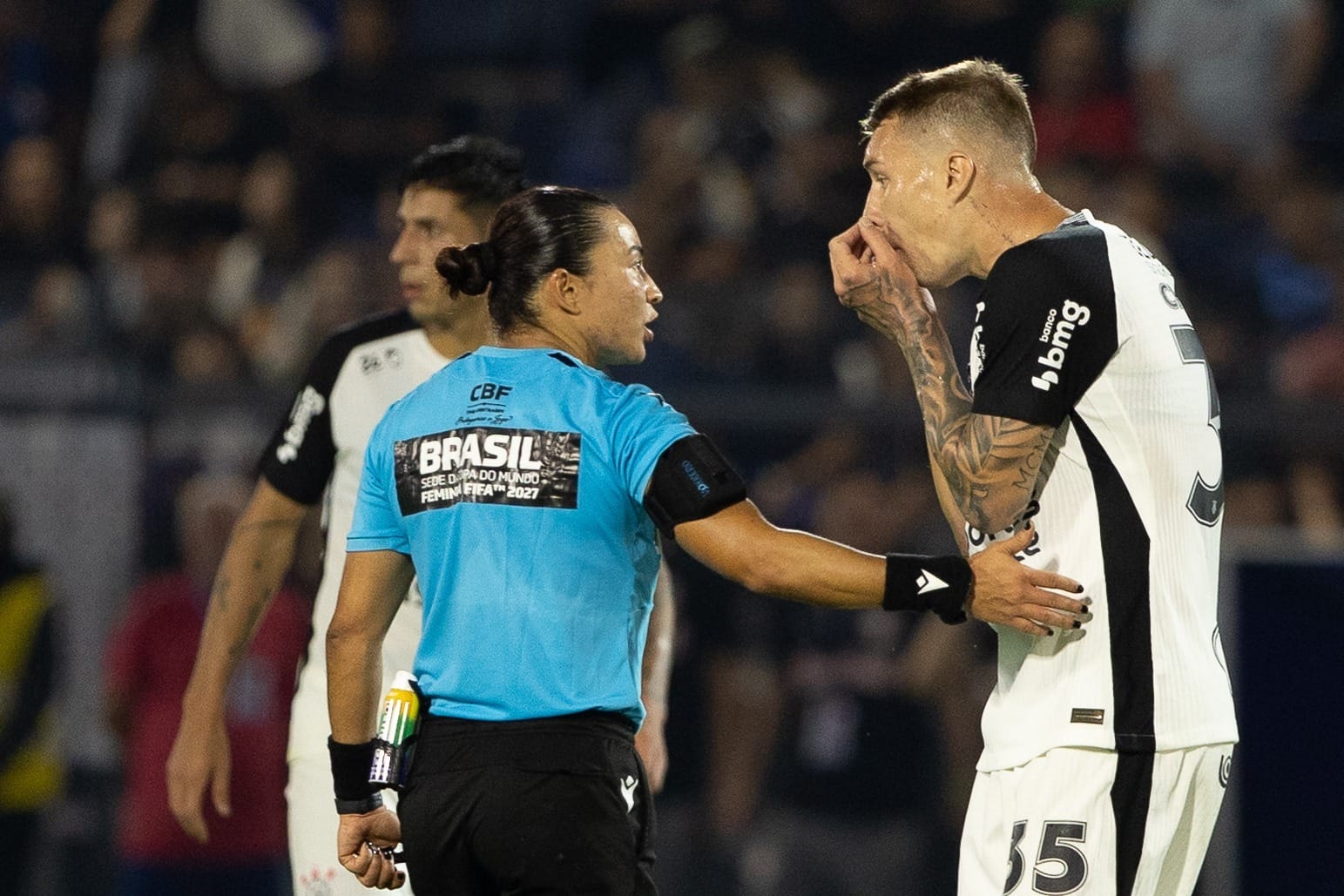 Praetzel detona Edina no jogo do Corinthians: "Pior arbitragem do campeonato"