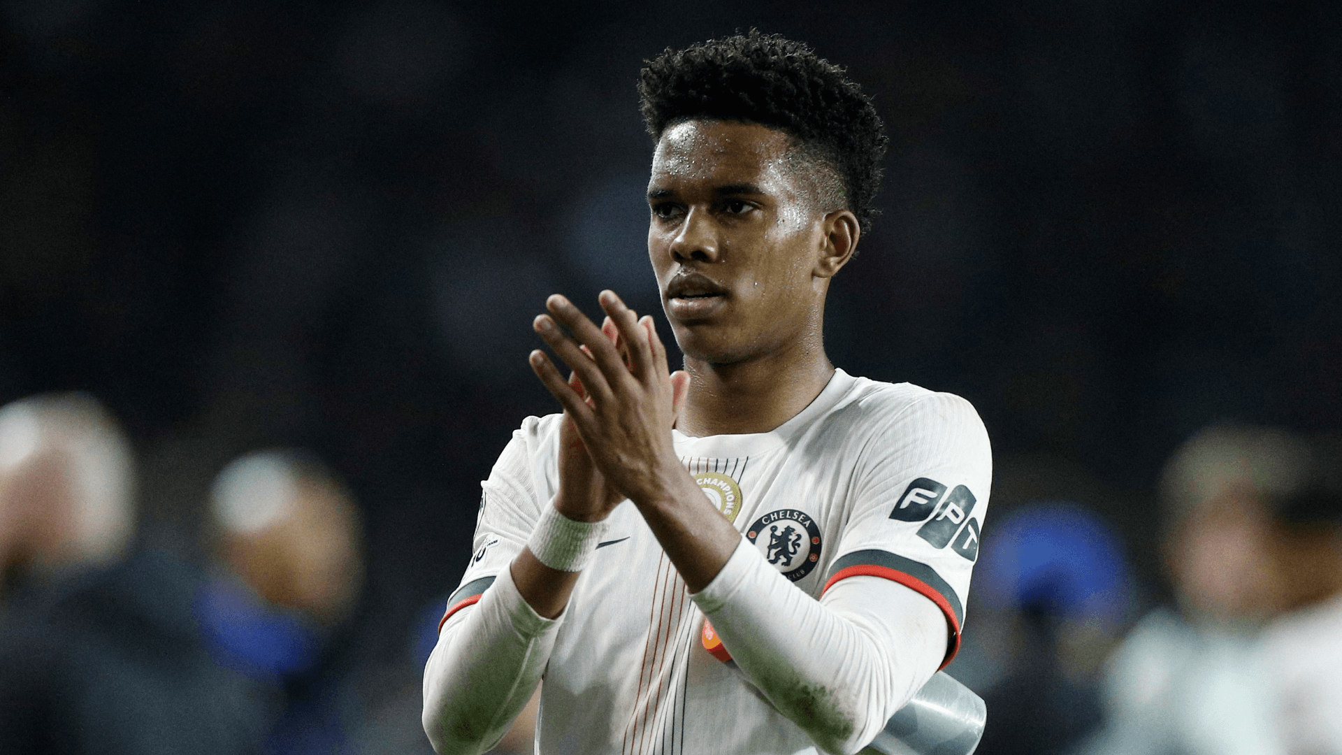 Estêvão marca de novo na Champions League; brasileiros se destacam na rodada