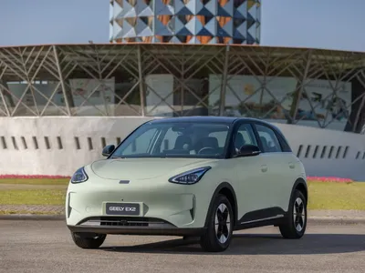 Geely EX2 chega ao Brasil com preços a partir de R$ 119 mil para competir com BYD Dolphin