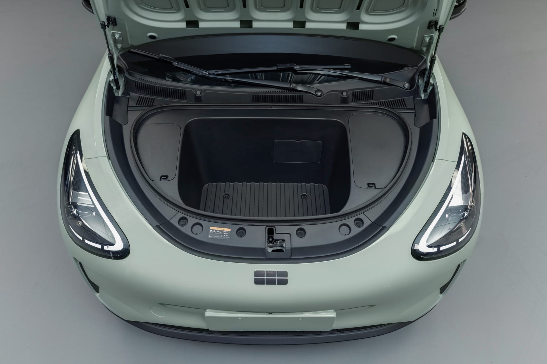 Geely apresenta novo EX2
