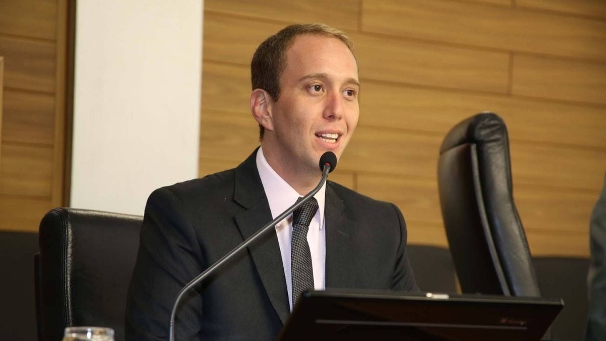 Quem é Rodrigo Manga, prefeito 'tiktoker' de Sorocaba afastado em operação da PF
