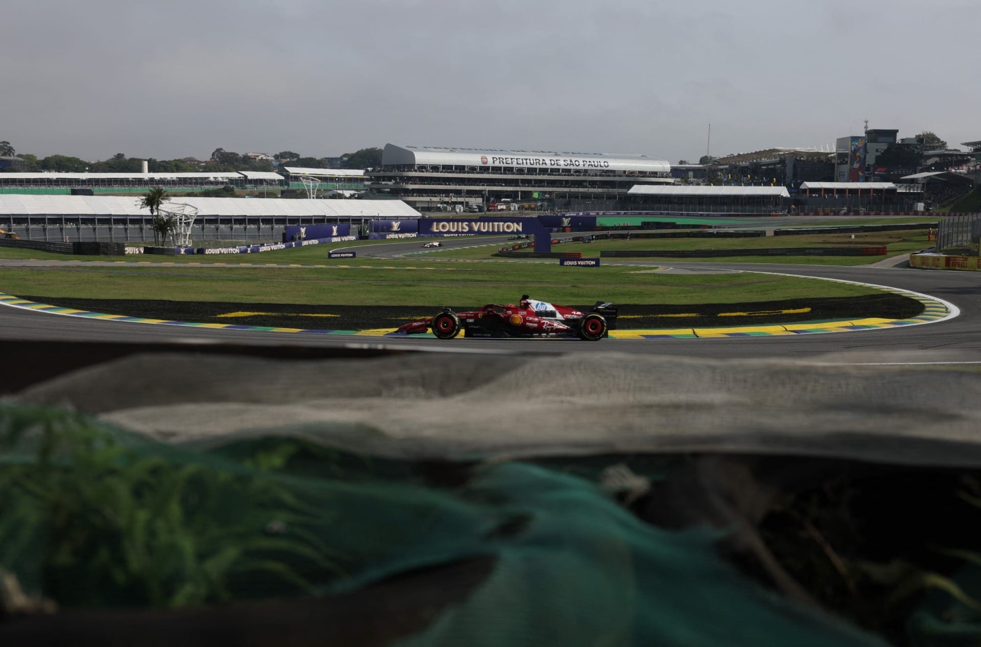 Charles Leclerc (Ferrari) na classificação sprint do GP de São Paulo 2025