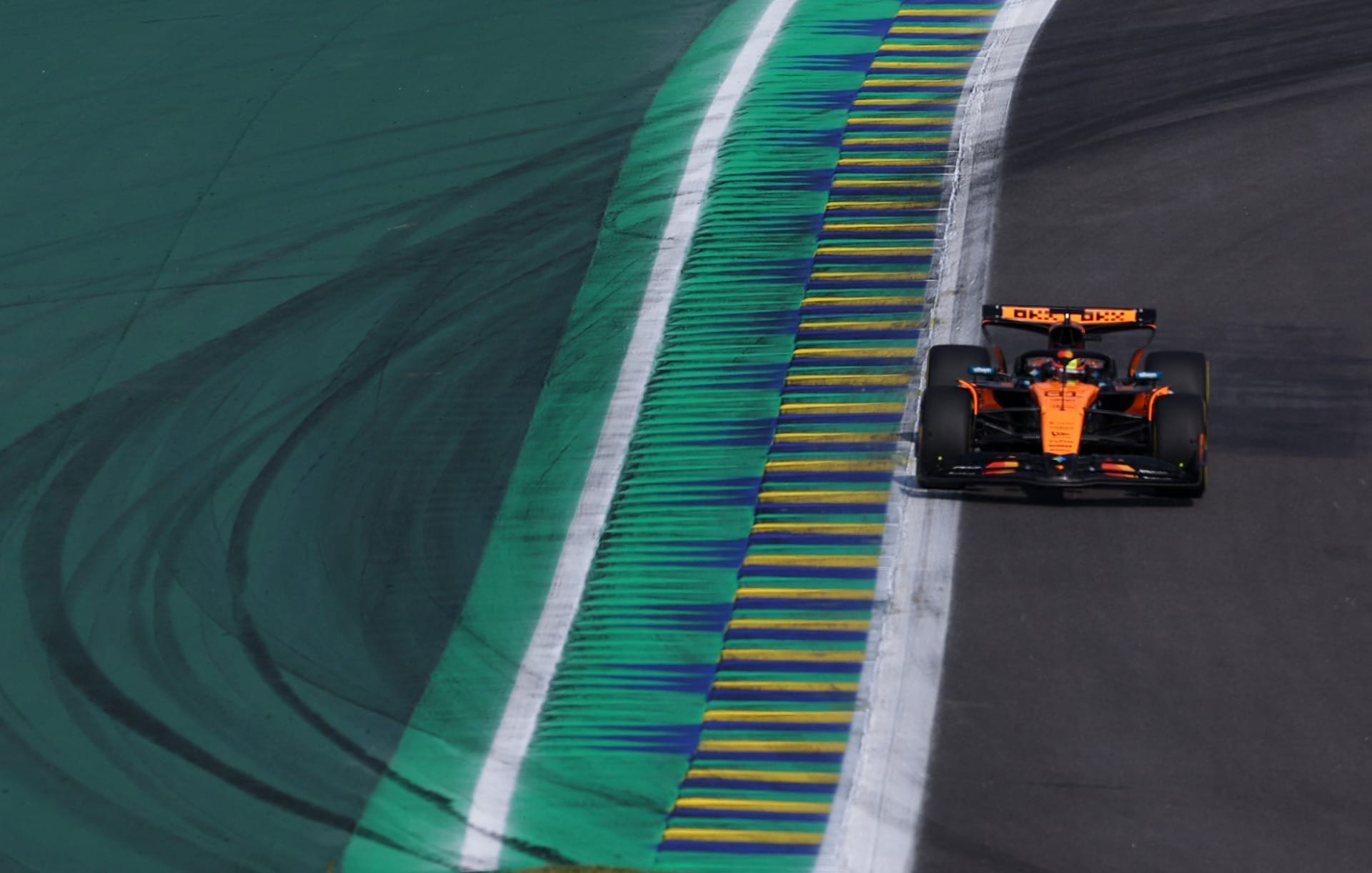 Oscar Piastri (McLaren) na classificação sprint do GP de São Paulo 2025