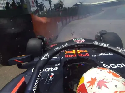 Tsunoda erra em Interlagos e bate no treino livre do GP de São Paulo