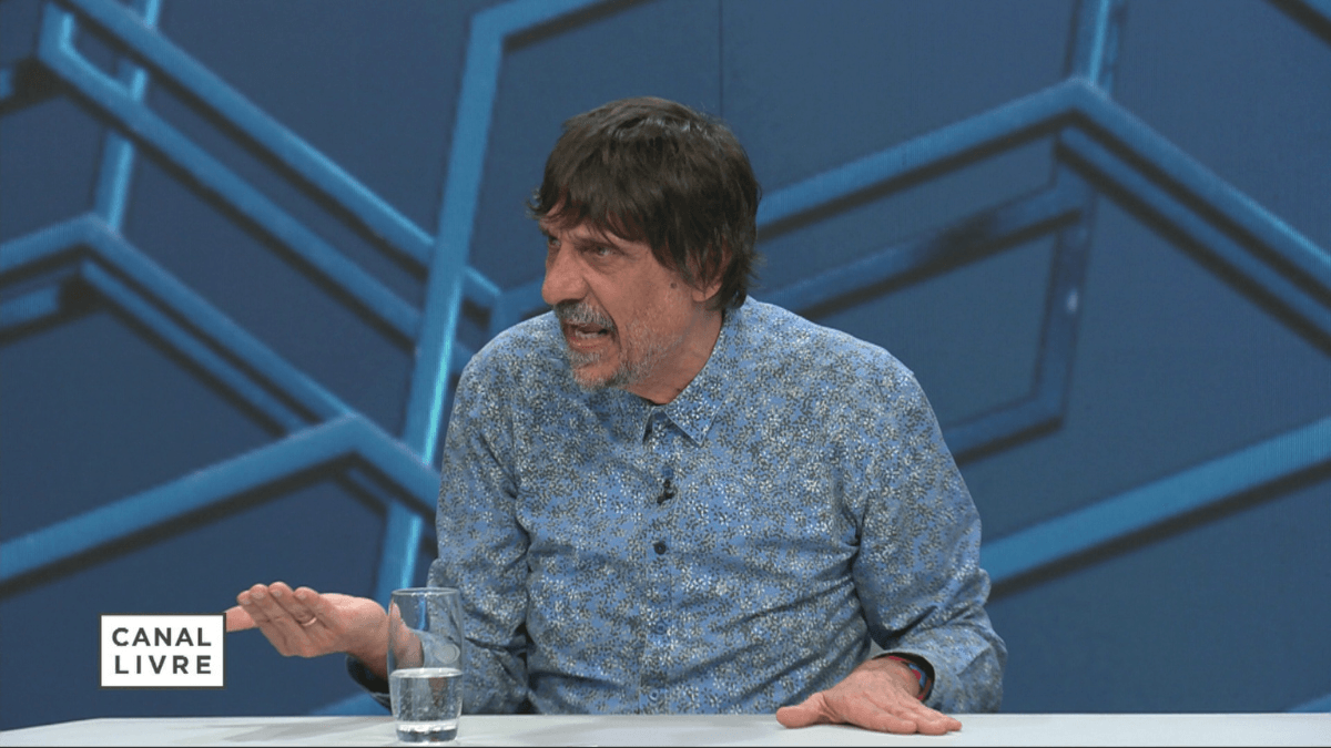 Canal Livre recebe o escritor e historiador Eduardo Bueno
