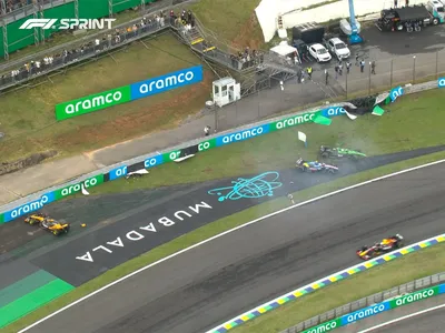 Piastri e Colapinto abandonam corrida sprint do GP de SP após acidentes; Hülkenberg também roda