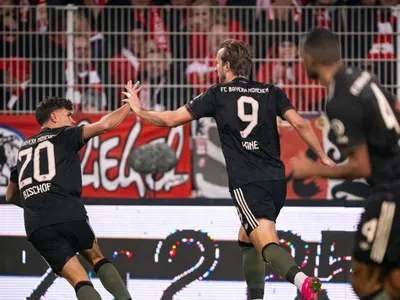 Bayern tem série de 16 vitórias interrompida, mas busca empate com o Union Berlin; veja gols