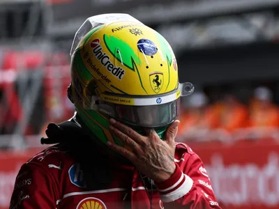 Hamilton lamenta 13º lugar e joga a toalha no GP de São Paulo: "Fim de semana perdido"
