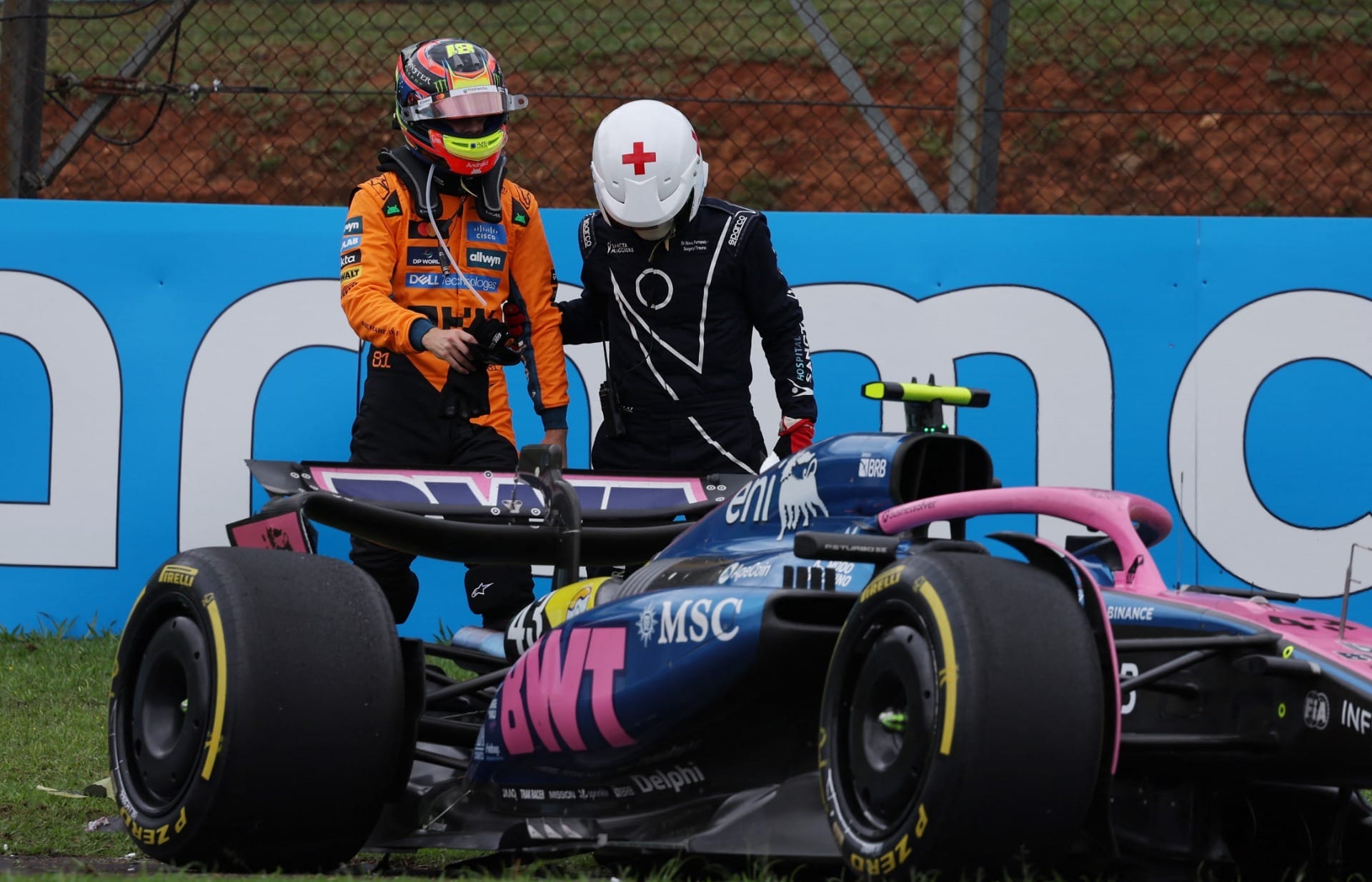 Oscar Piastri (McLaren) abandona corrida sprint do GP de São Paulo 2025