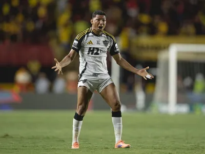 Atlético-MG leva susto, aciona titulares e vira o jogo em cima do Sport na Ilha do Retiro