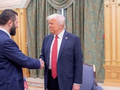 Presidente sírio chega aos EUA para encontro com Trump
