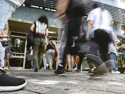 Band faz correção ao vivo do 2º dia do Enem 2025 com gabarito extraoficial