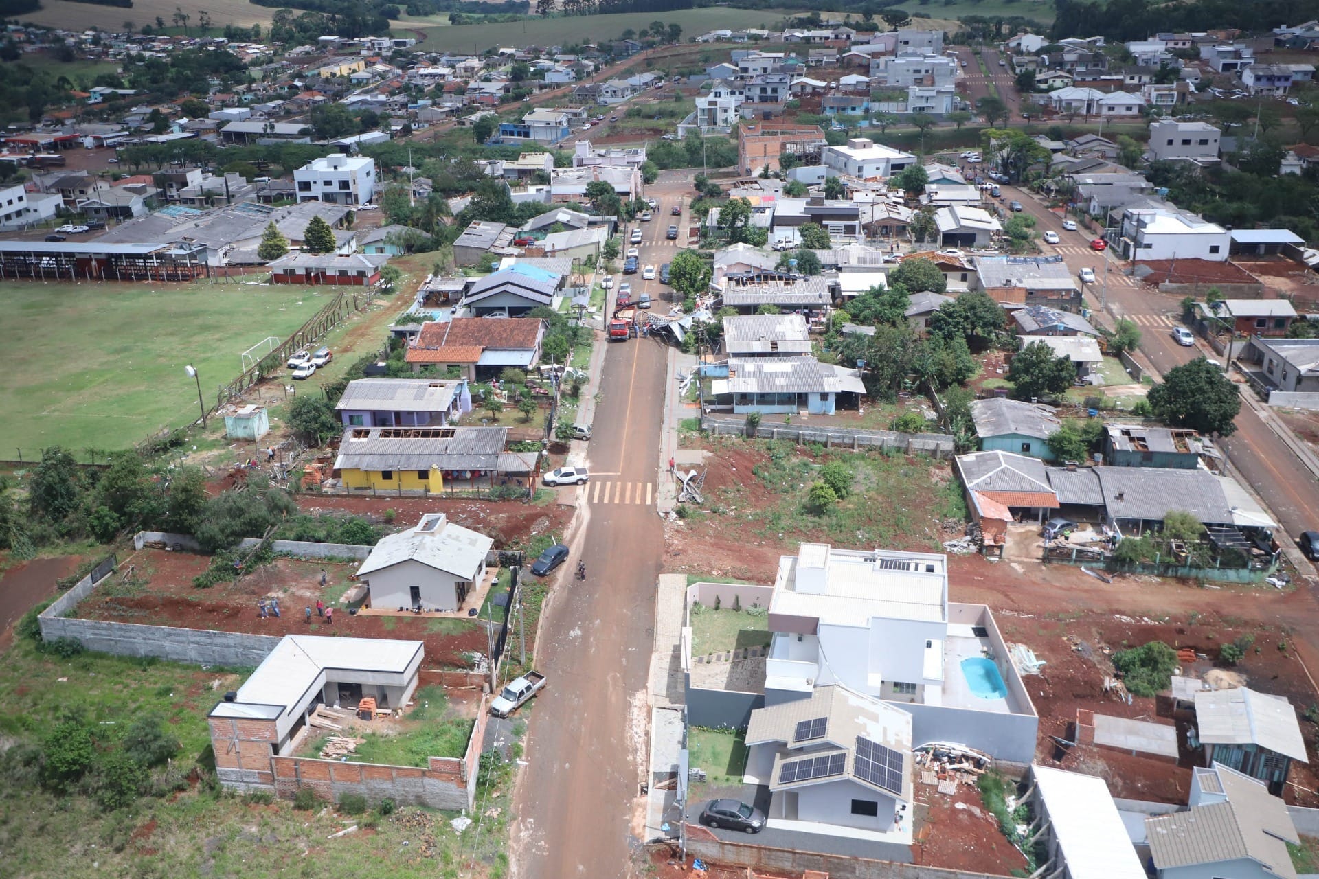 Paraná propõe lei com auxílio de R$ 50 mil por família atingida por tornado