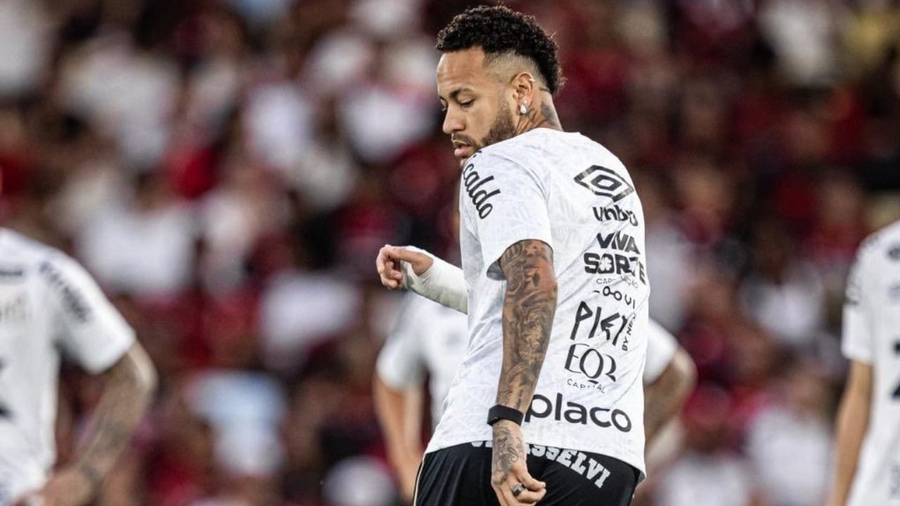 Vojvoda minimiza reação de Neymar após substituição: "Considero normal"
