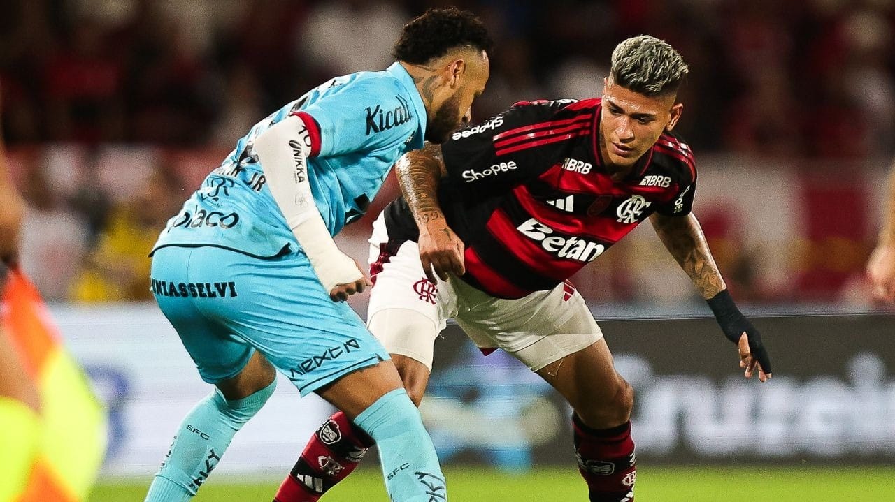 Neymar chama juiz de arrogante: "Tomei amarelo porque ele me ameaçou"