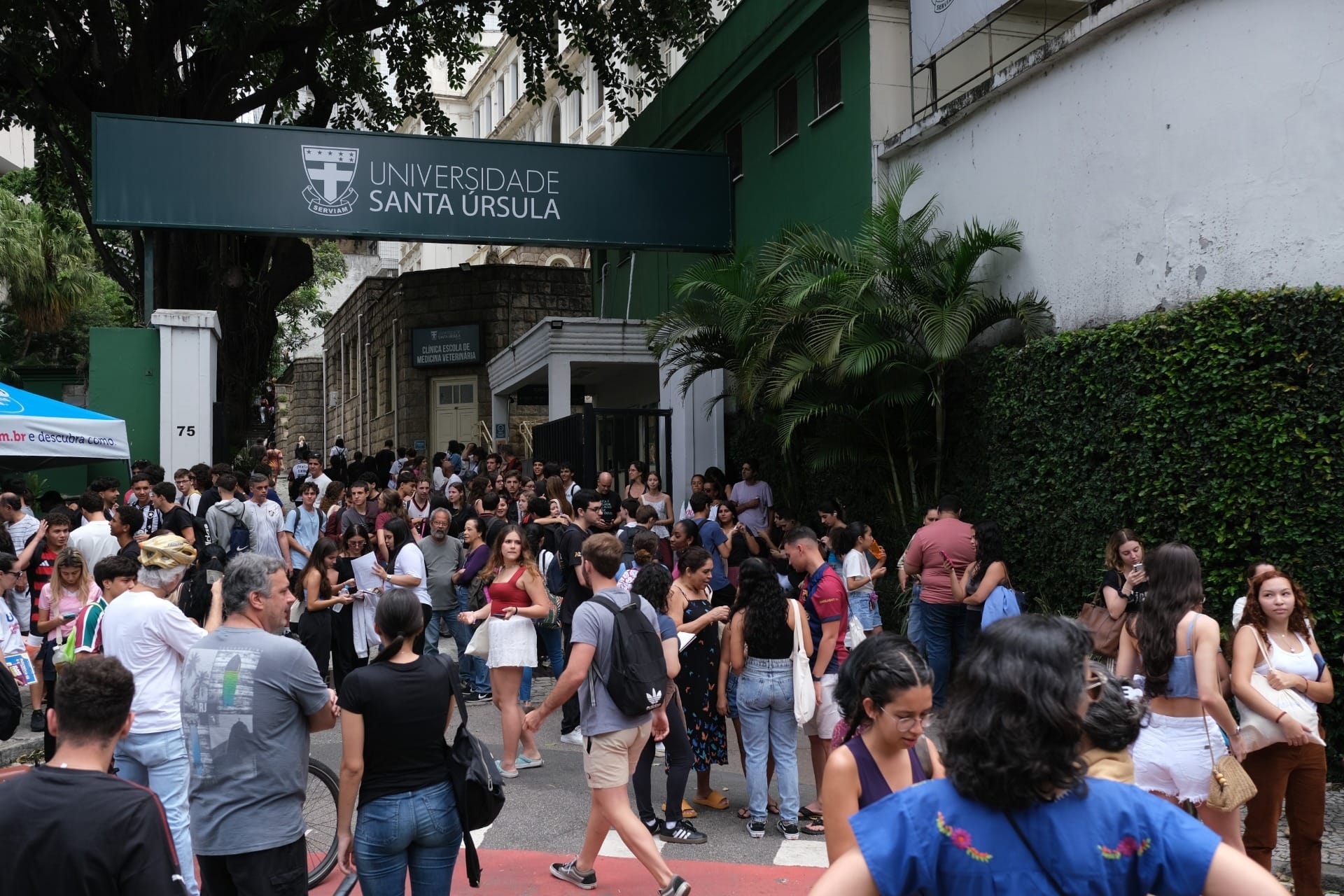 Prova do 1º dia do Enem 2025 é considerada 'tranquila' e bem articulada à BNCC