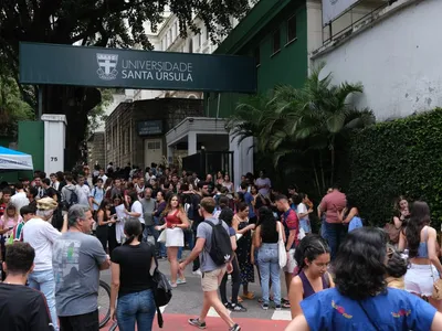 Prova do 1º dia do Enem 2025 é considerada 'tranquila' e bem articulada à BNCC