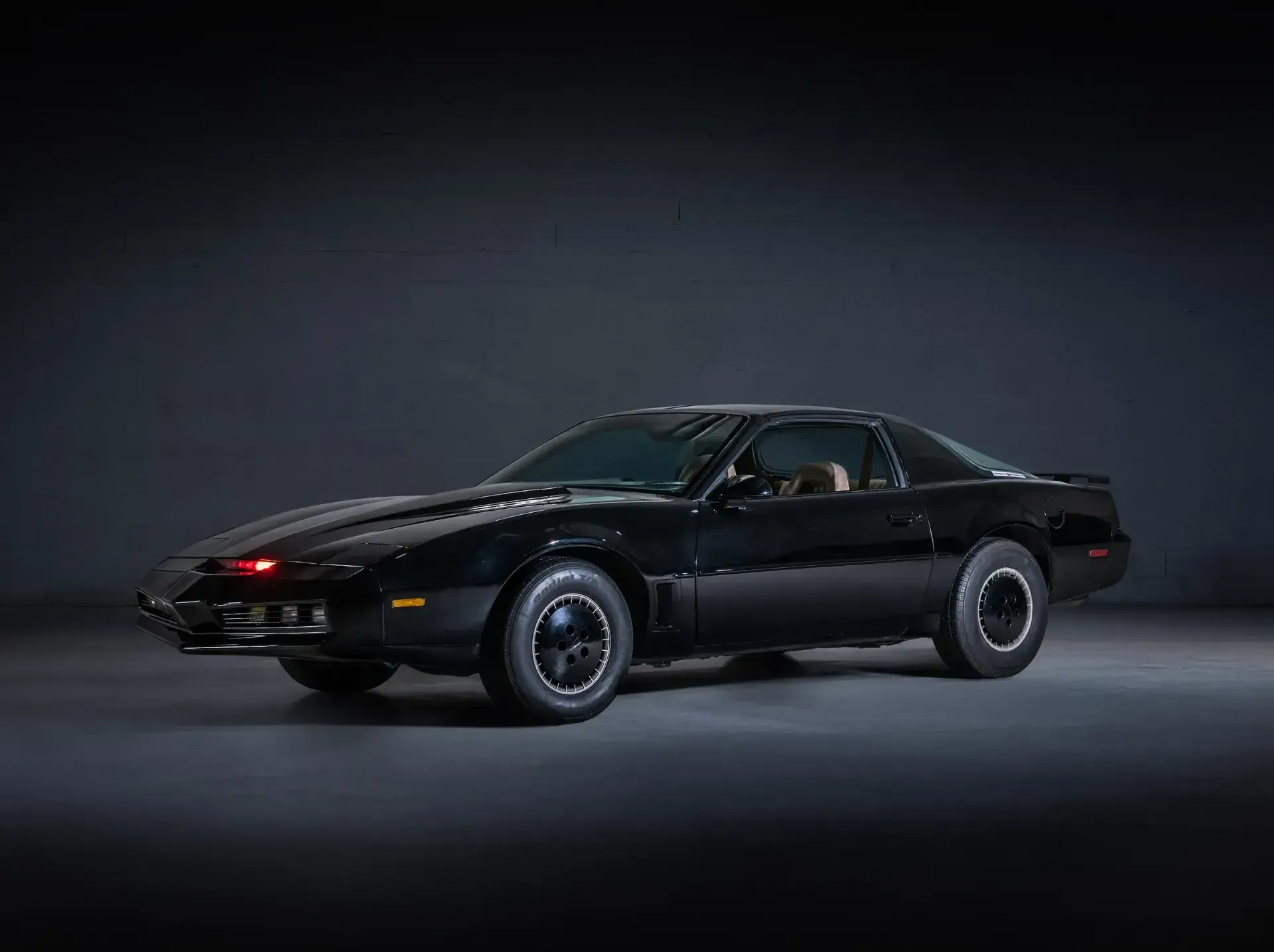 Batmóvel, KITT e Máquina de Mistérios: coleção 'Movie Cars' vai a leilão na França