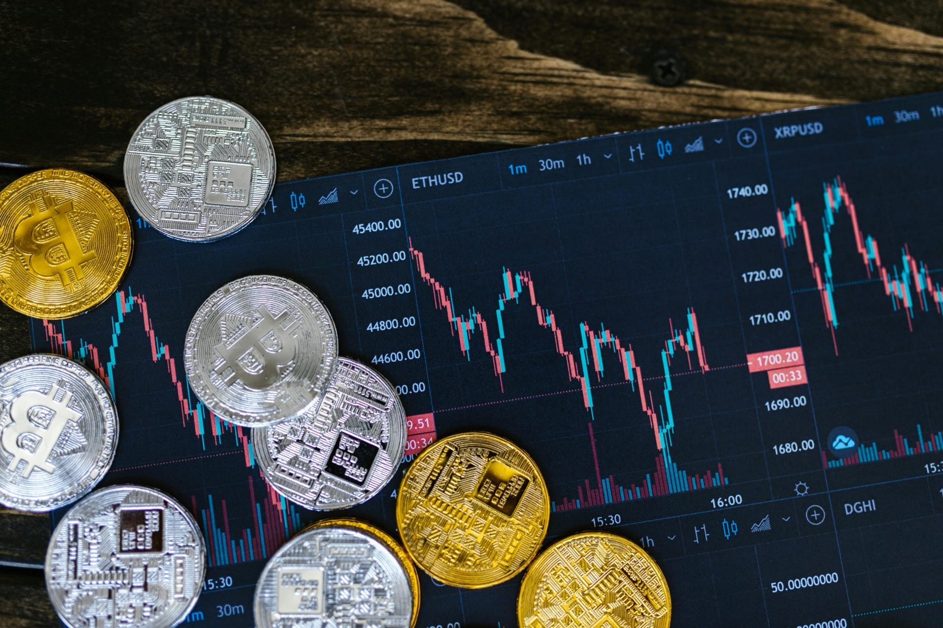 O que são criptomoedas? Brasileiros se interessam cada vez mais pelo tema
