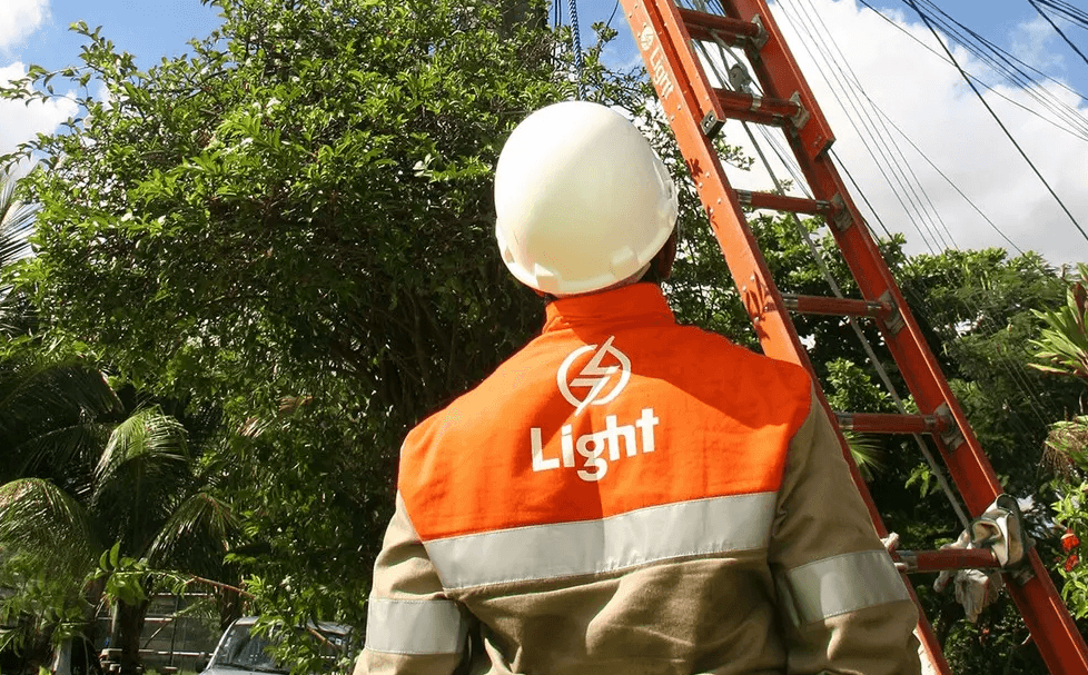 Light reforça preparo para o verão com podas, equipamentos e monitoramento 24h 1