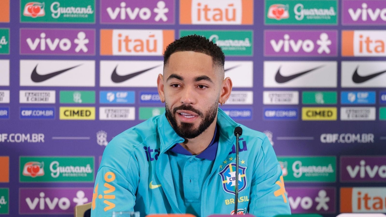 Matheus Cunha evita falar sobre numeração de Neymar na Copa: "Irrelevante"