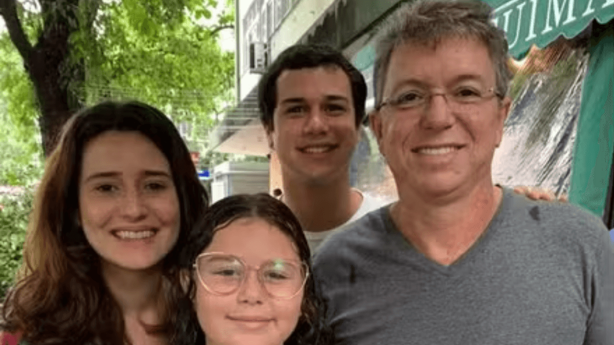 Boninho rebate Narcisa após ser chamado de "péssimo pai" e pede respeito