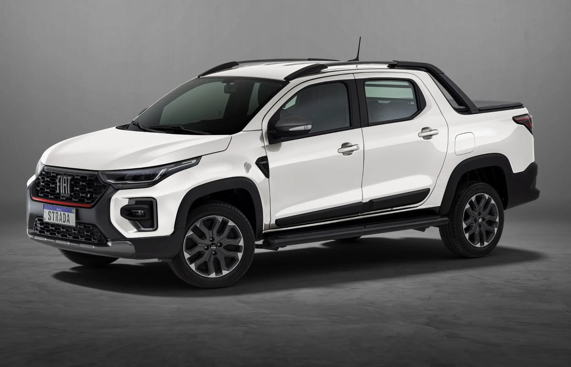 Ranking dos carros mais vendidos em 2025: Strada é líder, Polo e Argo completam o pódio