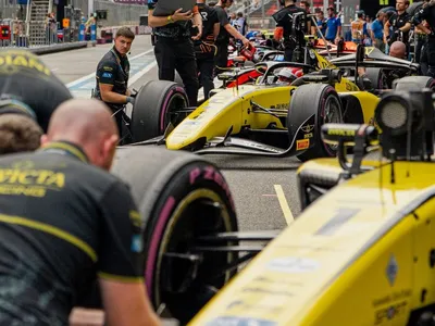 Para Bortoleto, equipe é trunfo para Rafa Câmara brilhar na Fórmula 2: 'Vai se dar bem lá'