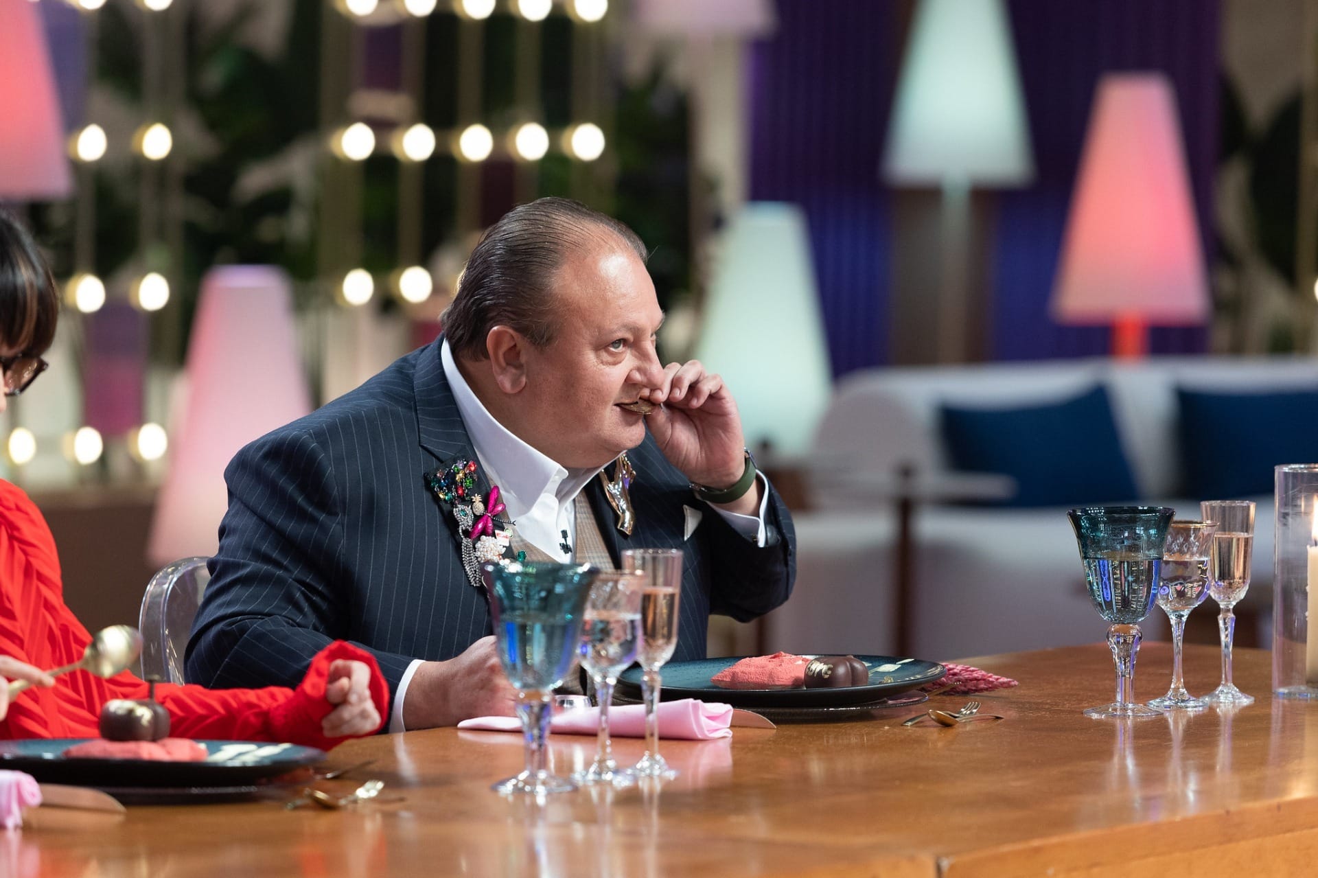 Leo entrega sobremesa com vieira na final do MasterChef e Jacquin rebate: “Parafuso a menos”