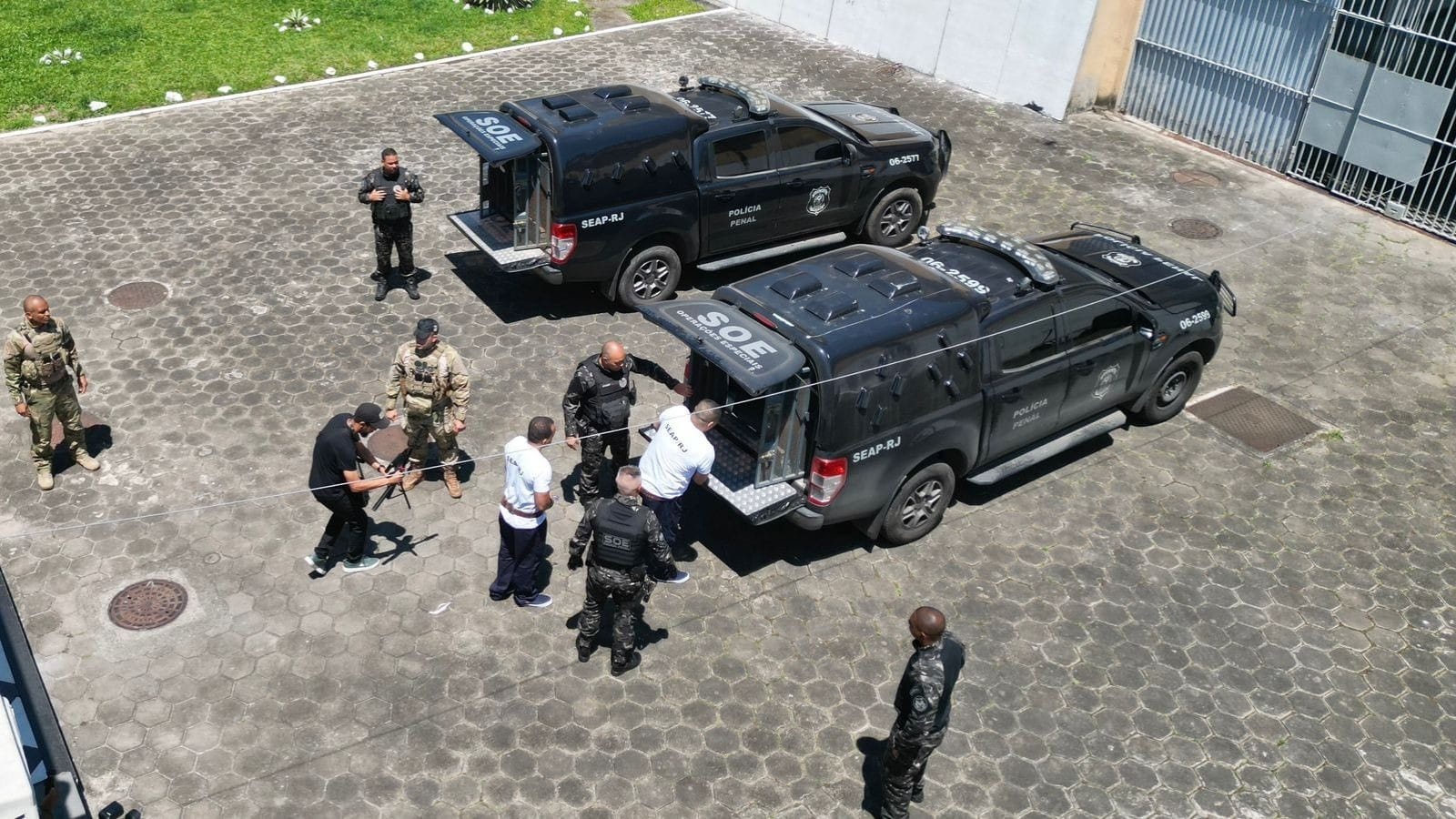 Como é o presídio de segurança máxima para onde líderes do CV do Rio foram transferidos