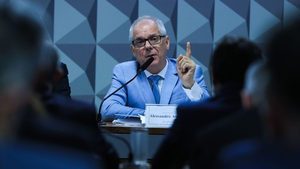 Presidente da CPMI do INSS celebra prisão de Alessandro Stefanutto: ‘É só o começo’