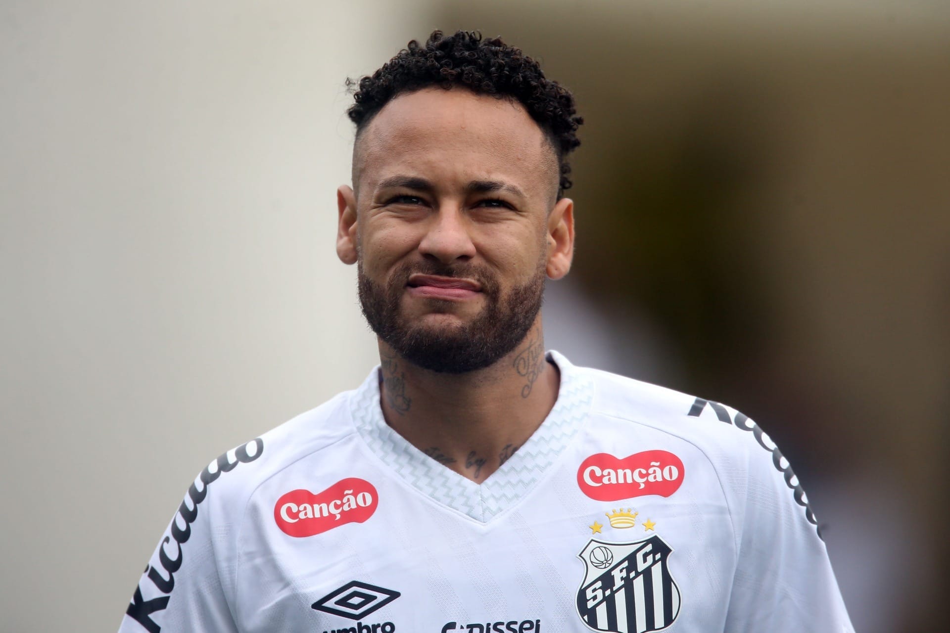 Santos avalia poupar Neymar contra o Internacional, pelo Brasileirão