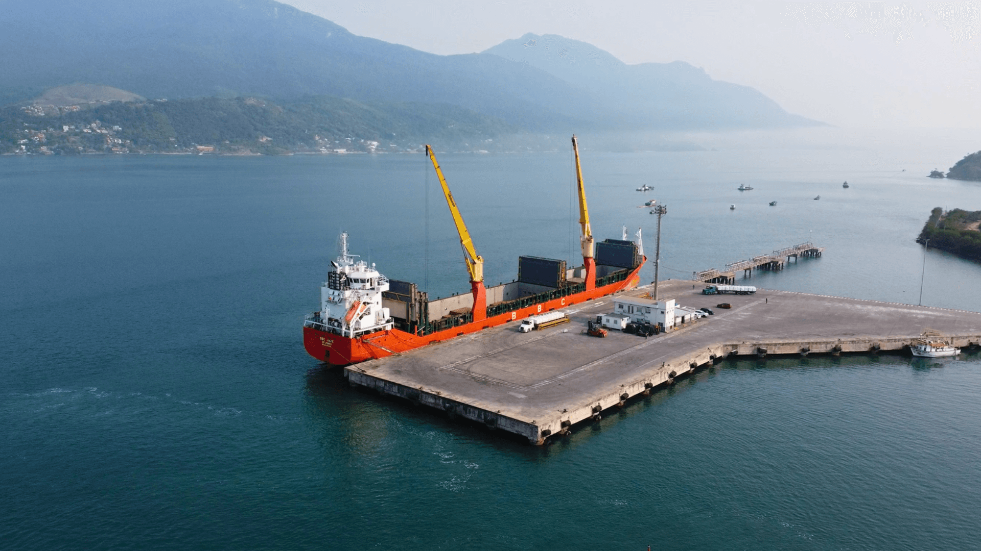 Porto de São Sebastião inicia exportação de fertilizantes para os Estados Unidos