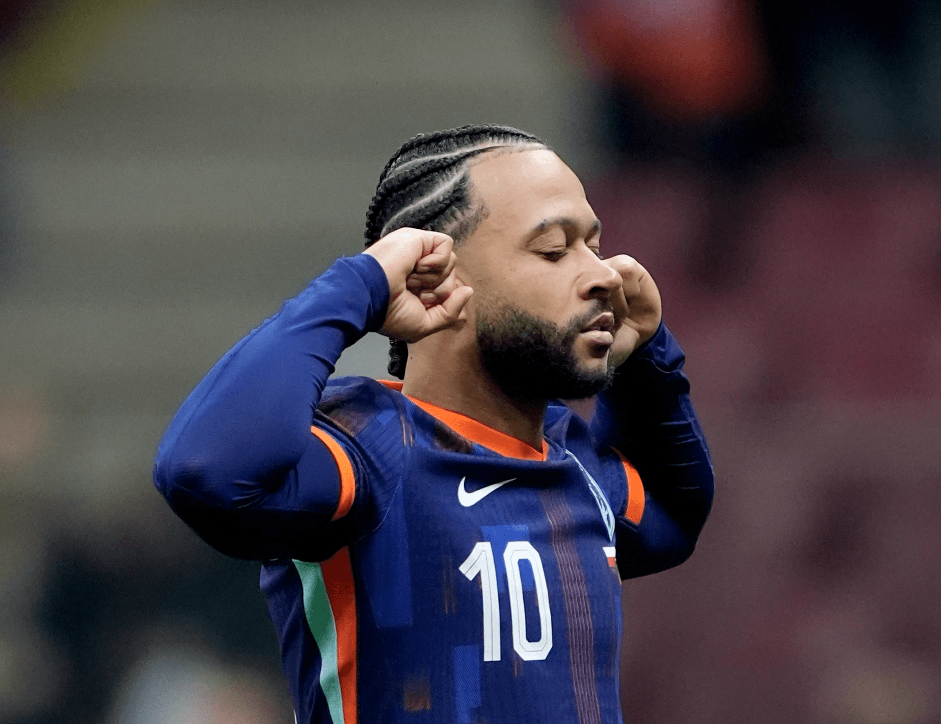 Croácia garante vaga na Copa; Holanda fica perto com gol de Memphis
