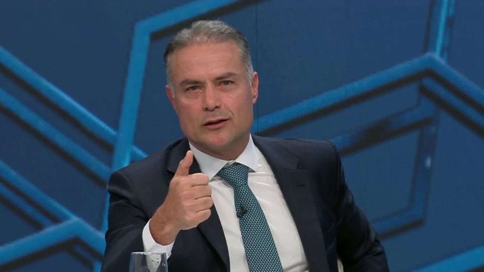 “Caro, moroso e burocrático”, diz ministro Renan Filho sobre obrigatoriedade das autoescolas