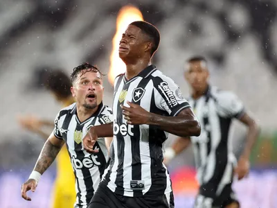 Botafogo conta com estrela de panamenho para derrotar Sport de virada