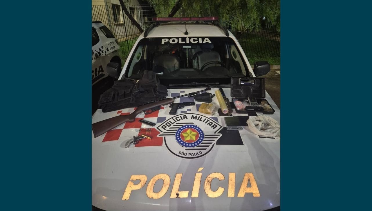 Homem é preso por porte ilegal de armas e tráfico em operação em Araras 1