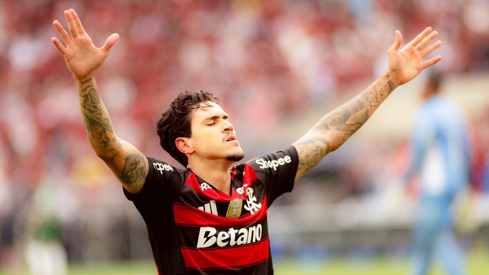 Pedro lamenta lesão e agradece carinho da torcida do Flamengo