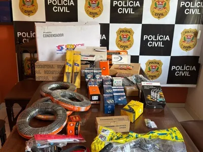 Polícia prende dupla por furto de materiais