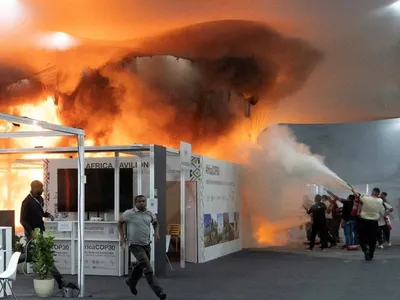 Incêndio na COP30 paralisa negociações e gera repercussão internacional