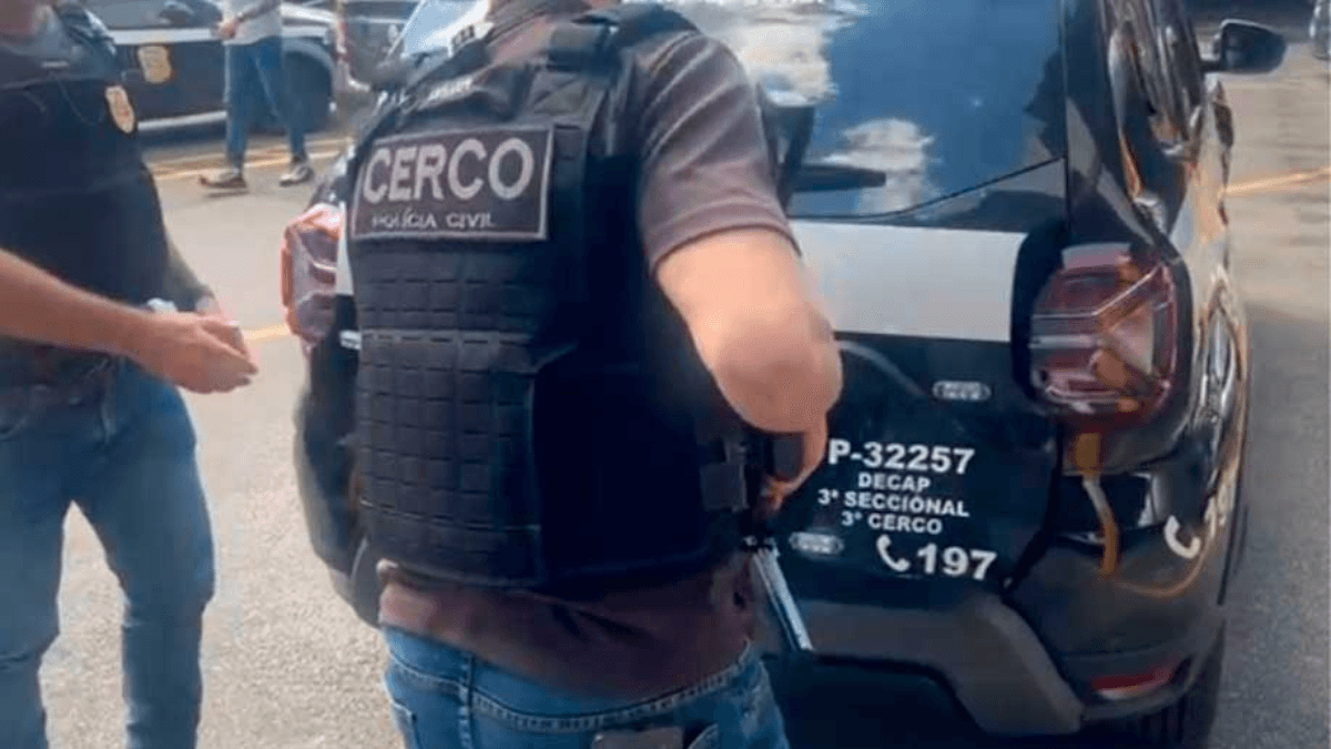 Três suspeitos são presos por roubos a residências no Jardim Europa (SP)