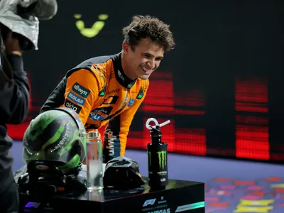 Norris supera Verstappen e é pole no GP de Las Vegas; Bortoleto é 18º