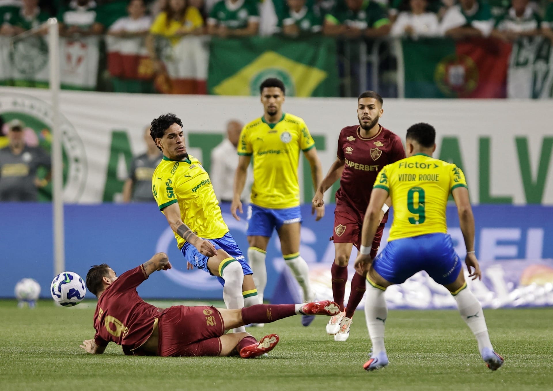 Palmeiras empata com o Fluminense e vê chances de título diminuírem