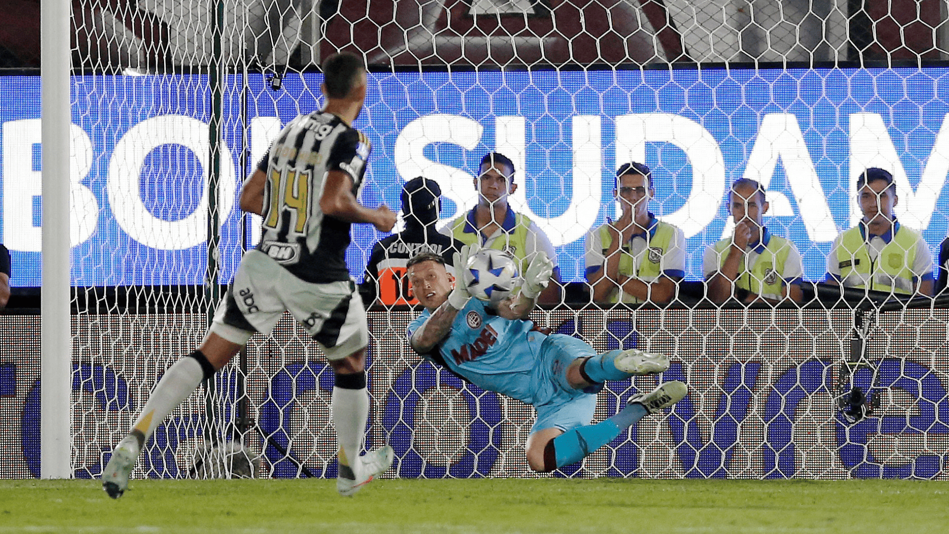 Assista à disputa de pênaltis de Lanús x Atlético-MG na Sul-Americana
