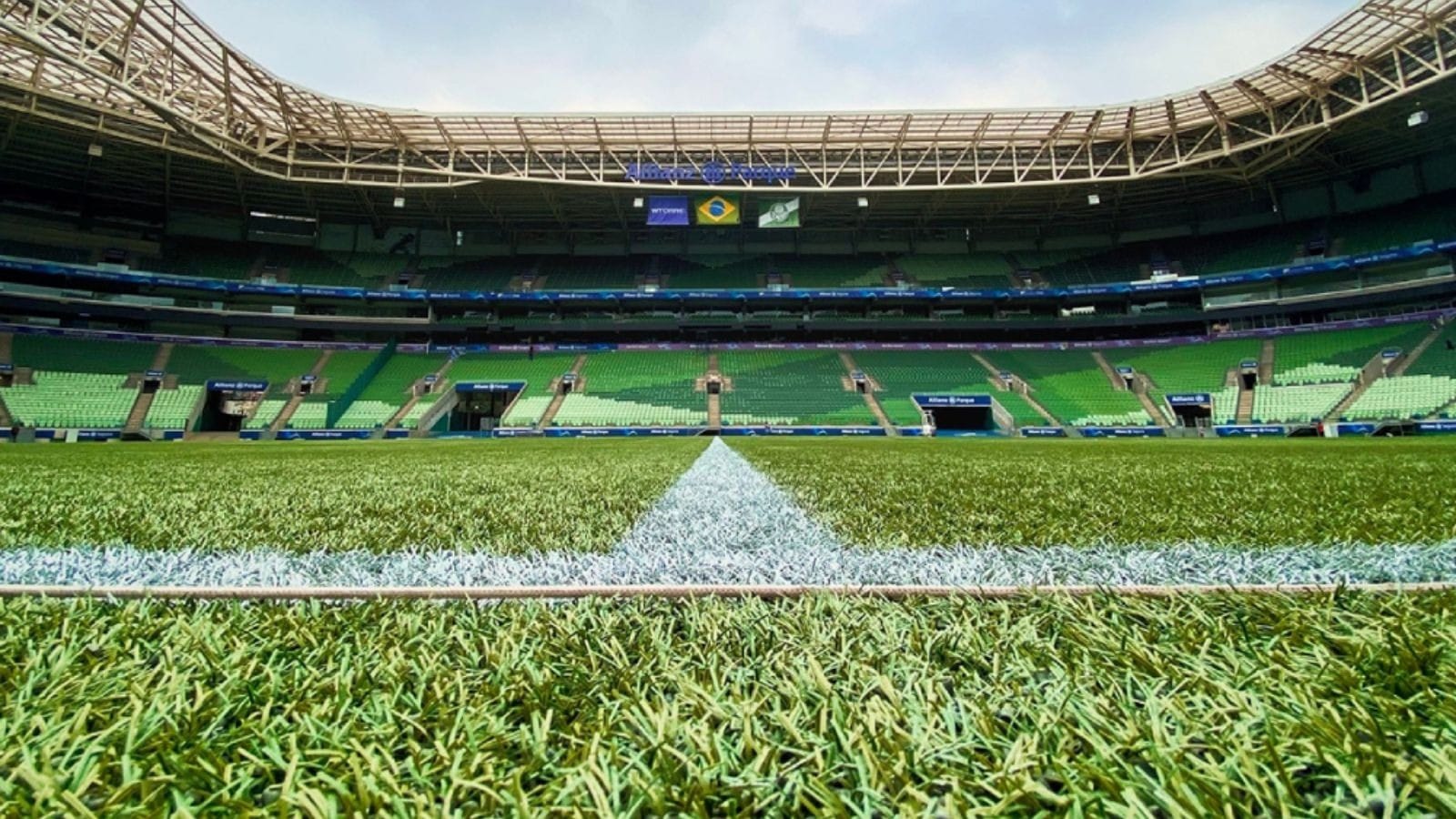 Massini: "A preocupação do Fla é minar uma fonte de renda do Palmeiras"