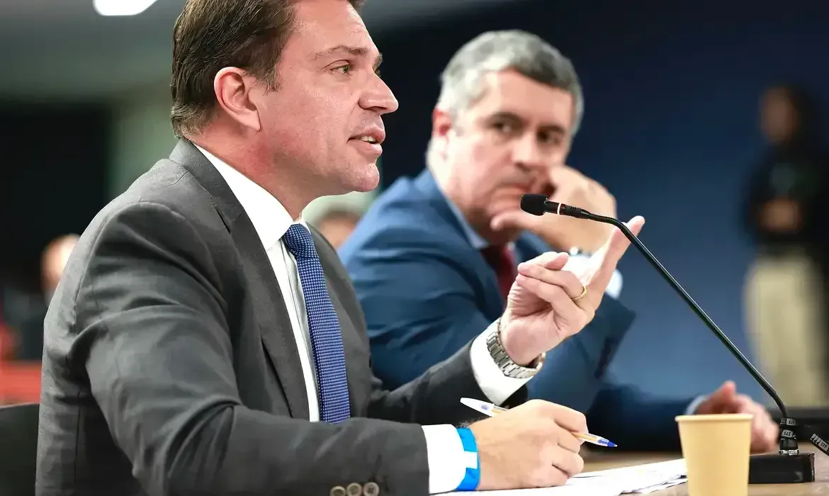 Ramagem diz estar nos EUA e não deve voltar ao Brasil, após condenação pelo STF