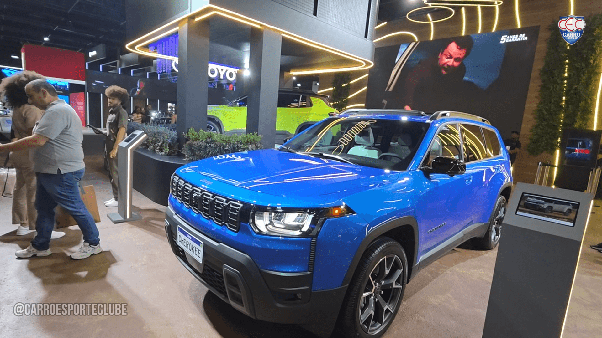 Espaço da marca reúne visitantes e novidades durante o Salão do Automóvel 2025
