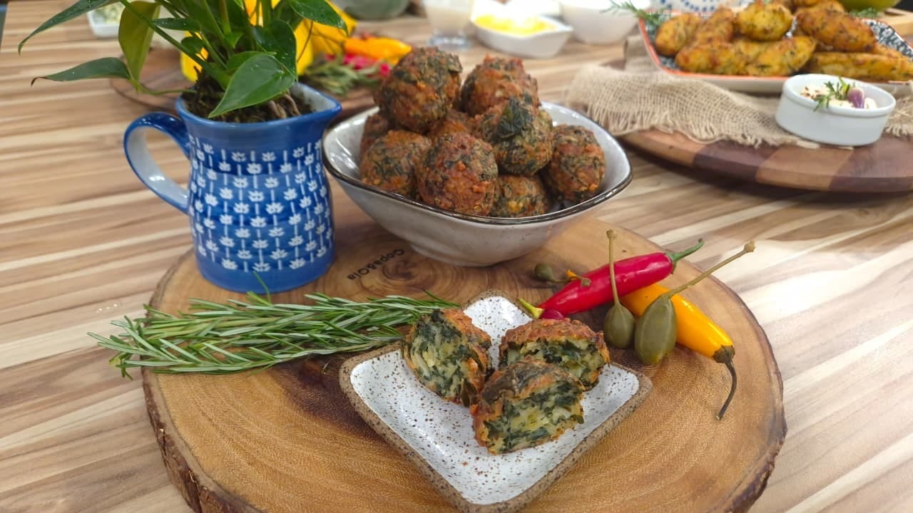 Bolinho de espinafre do chef Bruno Hashimoto e Leonardo Miggiorion | Band Receitas