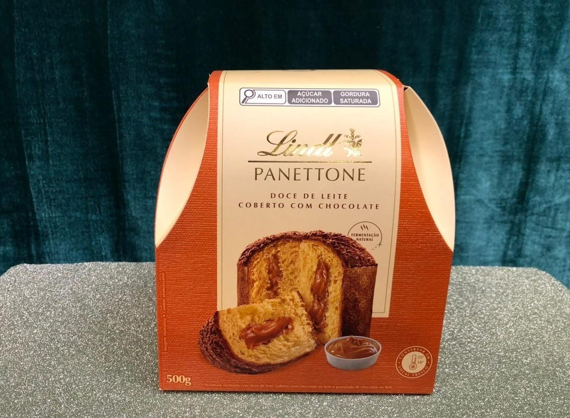 Lindt, panetone recheado de doce de leite e coberto com chocolate, 500 gramas, R$ 100 